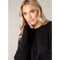 Base Level Trui Yana Black