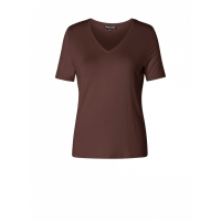 Base Level T-shirt Yanic Brown