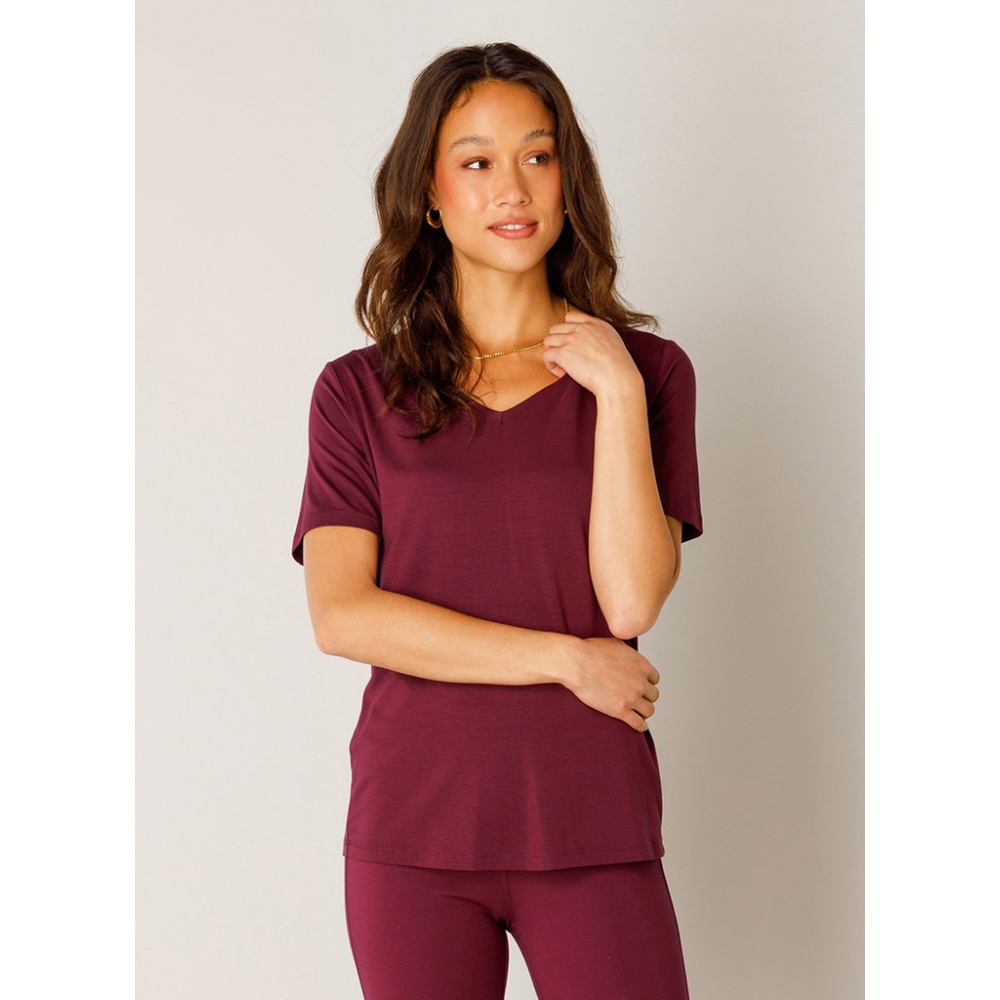 Base Level T-shirt Yanic Wine Red