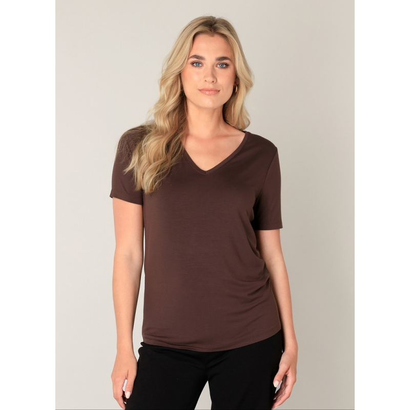Base Level T-shirt Yanic Brown