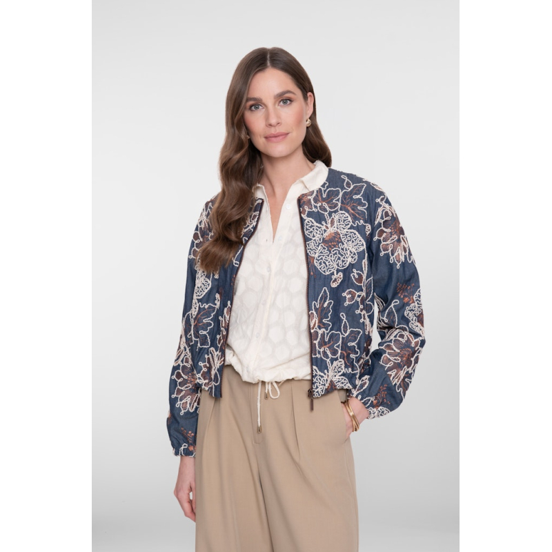 Geisha Jasje Embroidery Blue Ecru Brown